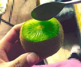 有没有抖音网红吃瓜的群,热门话题背后的秘密揭晓 第2张 有没有抖音网红吃瓜的群,热门话题背后的秘密揭晓 第2张